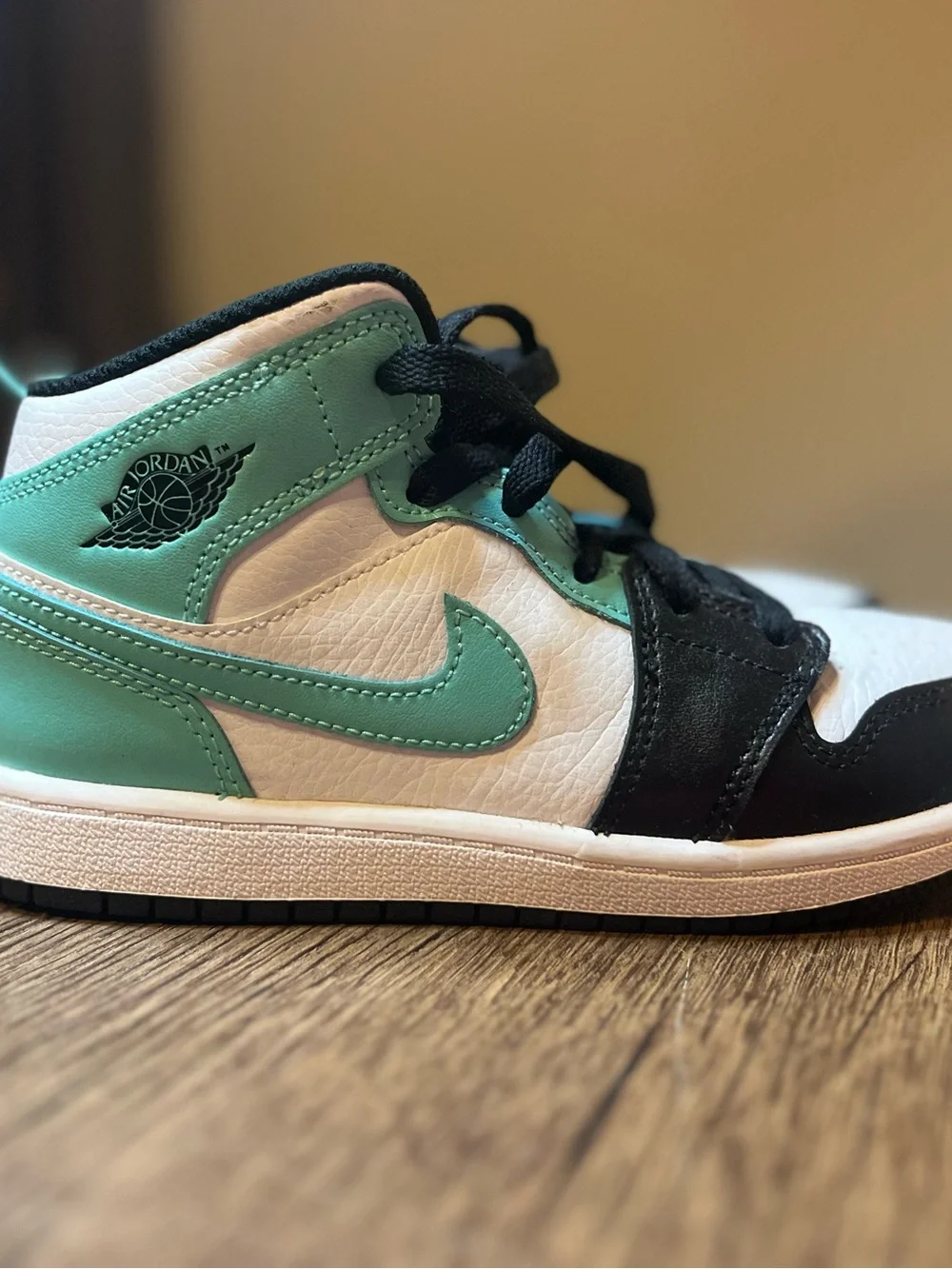 Air Jordan 1 Mid Size 1.5Y Jade Igloo Black White Green